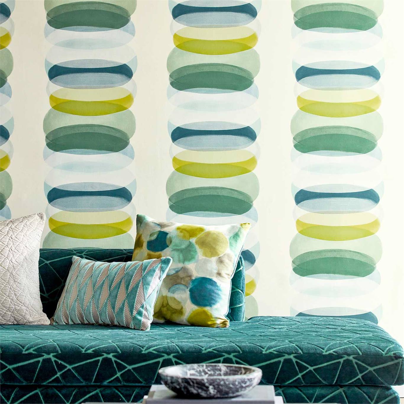Обои Harlequin Momentum 6 Elliptic 112195 фото в интерьере